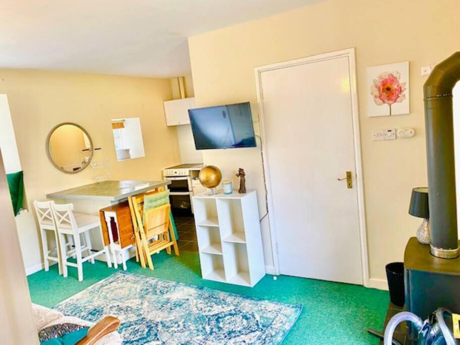 Cosy 2 Bed Cottage Next To Fota Wildlife Park Корк Екстериор снимка