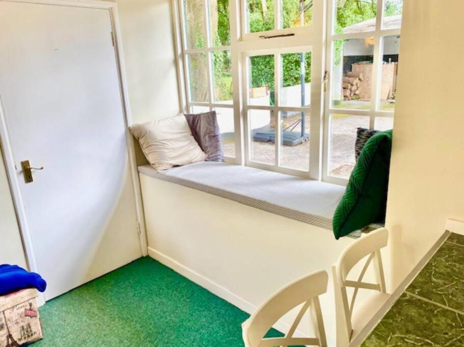 Cosy 2 Bed Cottage Next To Fota Wildlife Park Корк Екстериор снимка